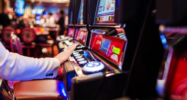 Президент Кыргызстана предложил открыть казино на территории всего государства